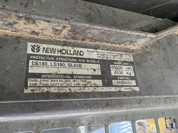 2002 New Holland LS180 - Photo9