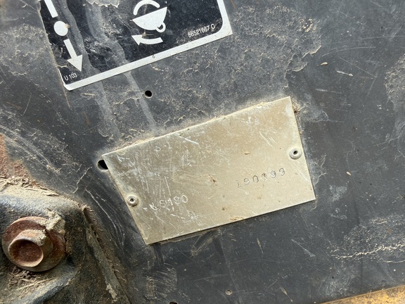 2002 New Holland LS180 - Photo25