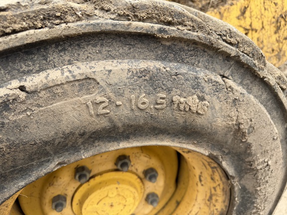 2002 New Holland LS180 - Photo9