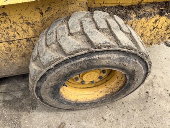 2002 New Holland LS180 - Photo10