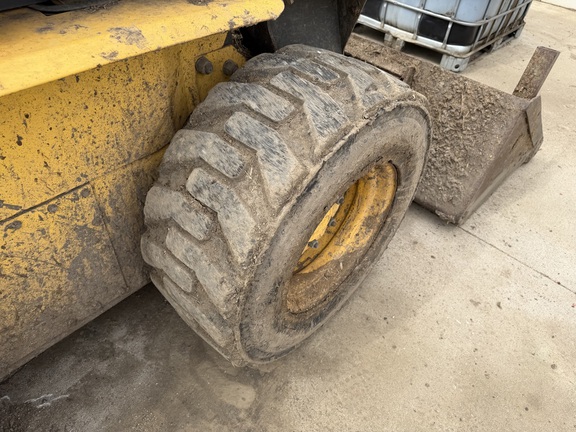 2002 New Holland LS180 - Photo13