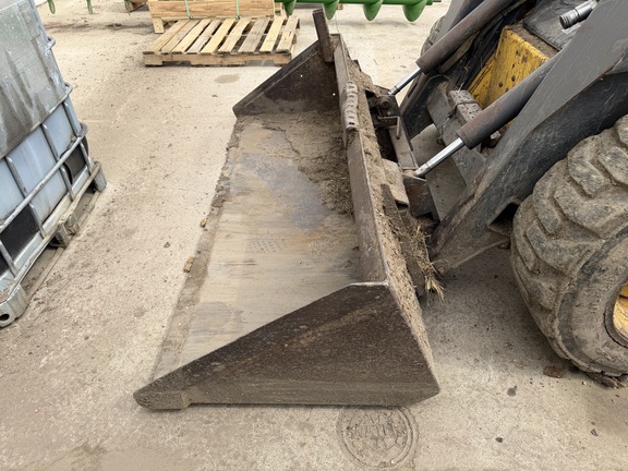 2002 New Holland LS180 - Photo16