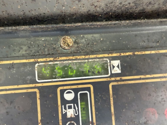 2002 New Holland LS180 - Photo23