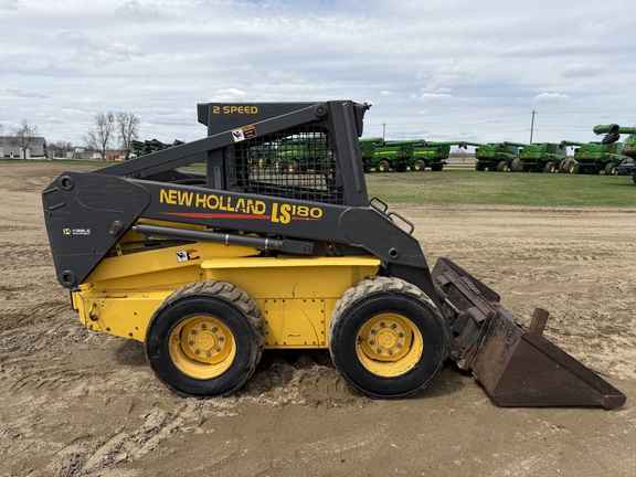 2002 New Holland LS180 - Photo2