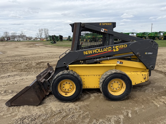2002 New Holland LS180 - Photo6