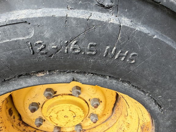 2002 New Holland LS180 - Photo9