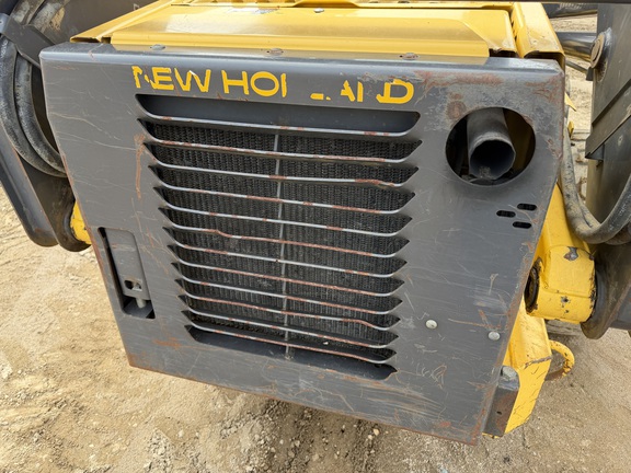 2002 New Holland LS180 - Photo19