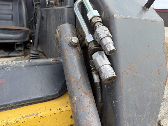 2002 New Holland LS180 - Photo26