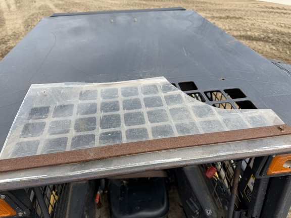 2002 New Holland LS180 - Photo30