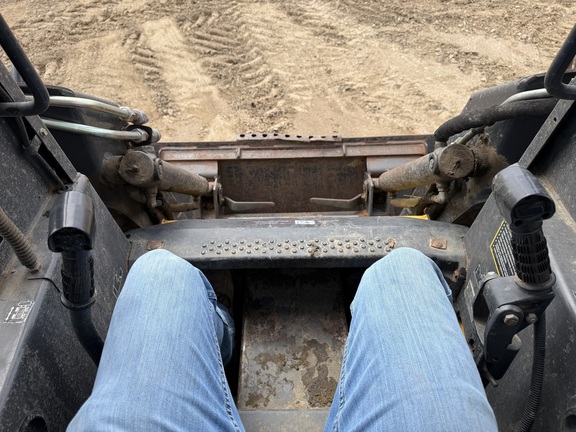 2002 New Holland LS180 - Photo32