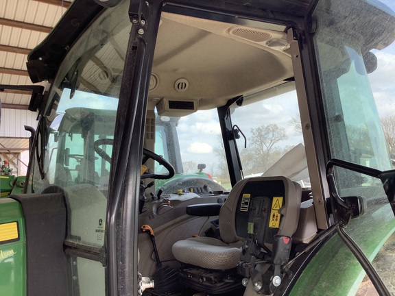 Photo of 2021 John Deere 5100E