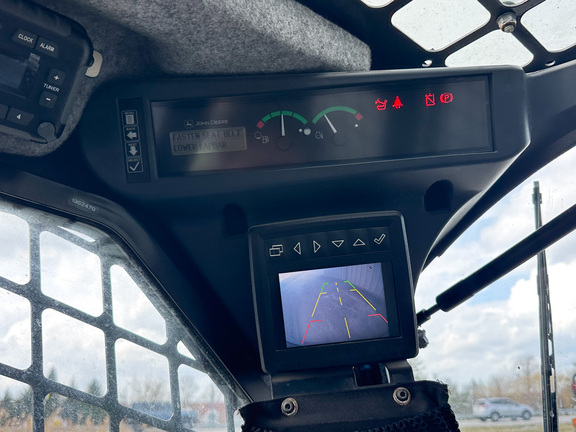 2023 John-Deere 325G
