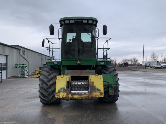2003 John Deere 7200 thumbnail 3