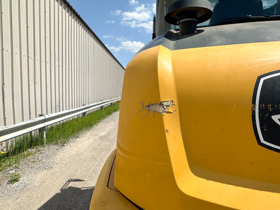 2022 John-Deere 244L