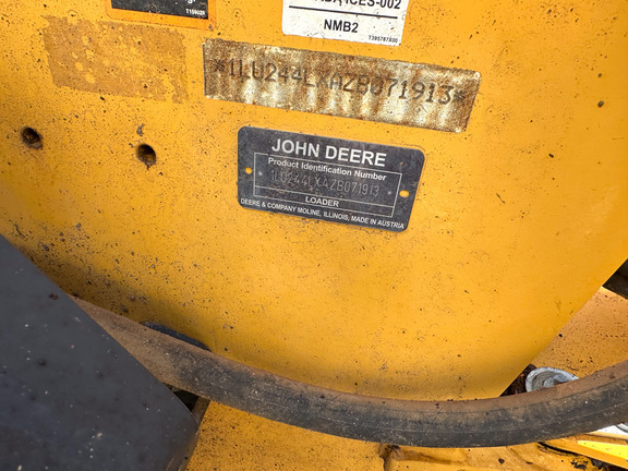 2022 John-Deere 244L