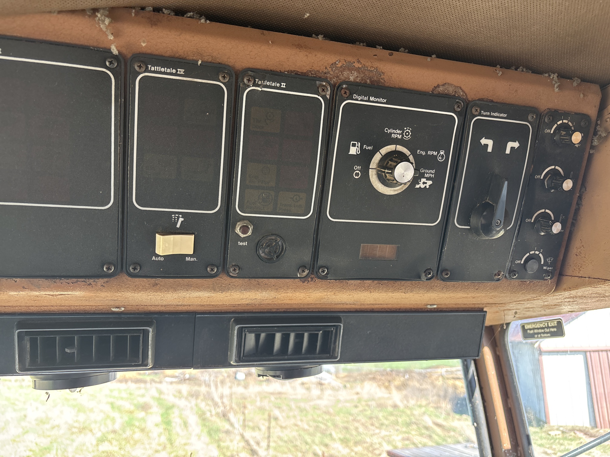 Used 1983 Gleaner L3 Combines at Koenig Equipment in Oxford, OH - PhotoXL7