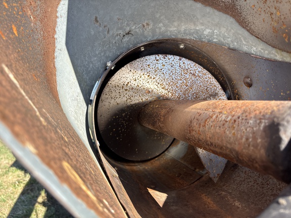 Used 1983 Gleaner L3 Combines at Koenig Equipment in Oxford, OH - Photo9