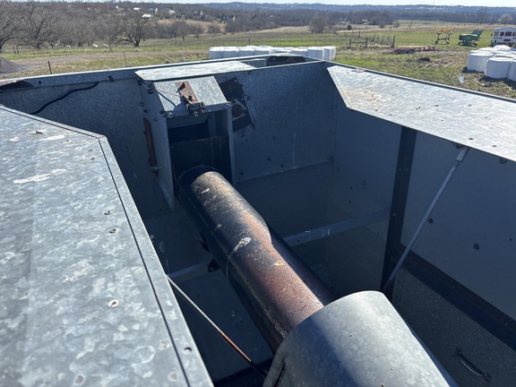 Used 1983 Gleaner L3 Combines at Koenig Equipment in Oxford, OH - Photo13