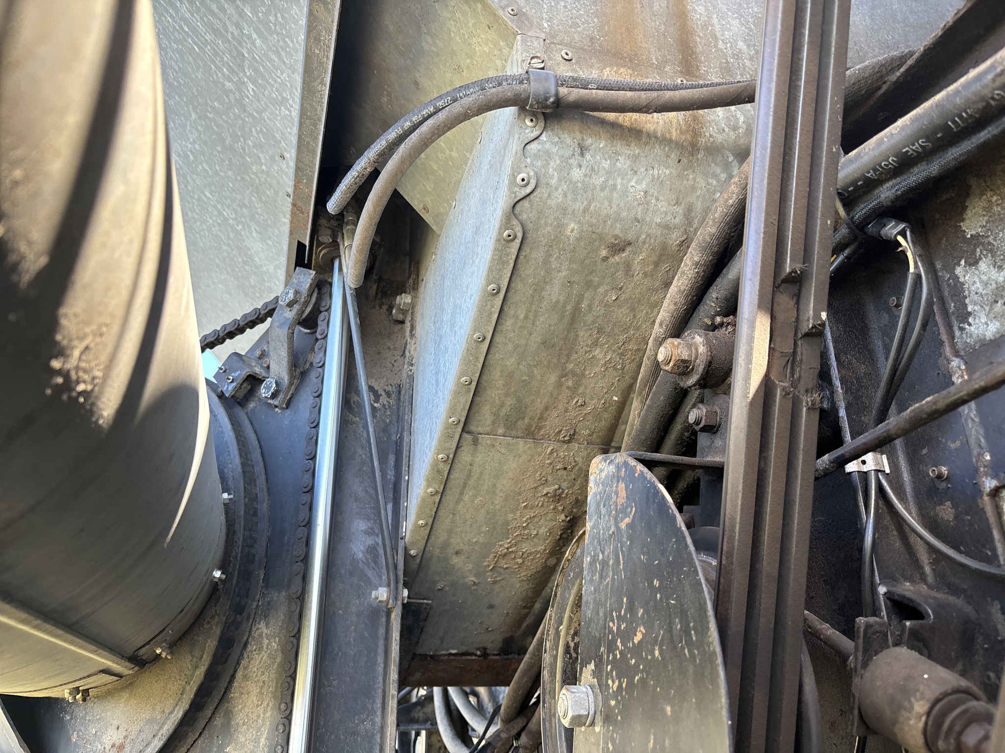 Used 1983 Gleaner L3 Combines at Koenig Equipment in Oxford, OH - PhotoXL18