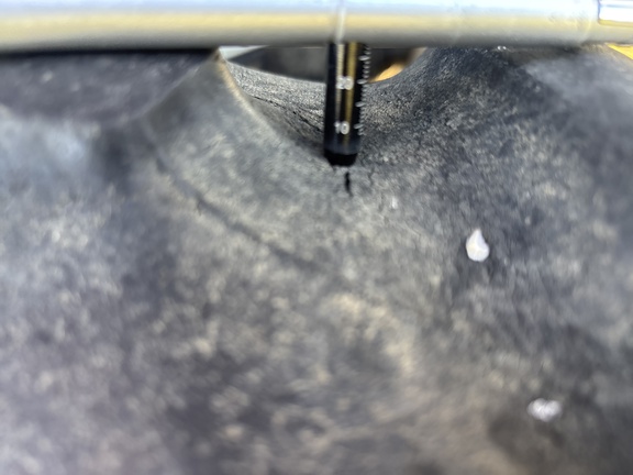 Used 1983 Gleaner L3 Combines at Koenig Equipment in Oxford, OH - Photo23