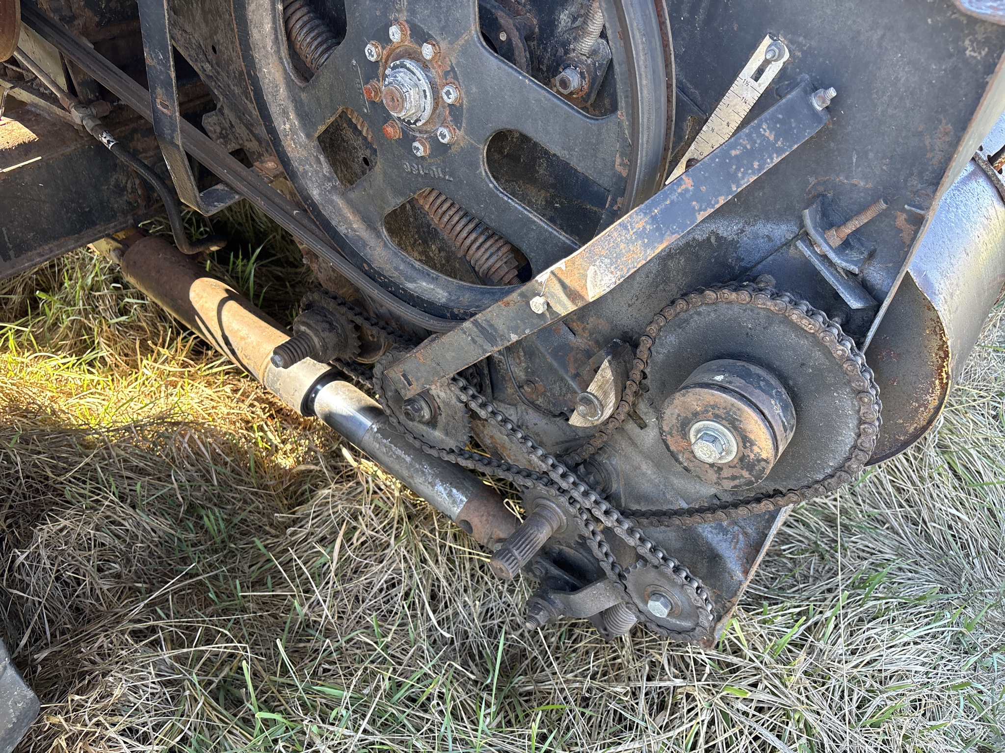 Used 1983 Gleaner L3 Combines at Koenig Equipment in Oxford, OH - PhotoXL38