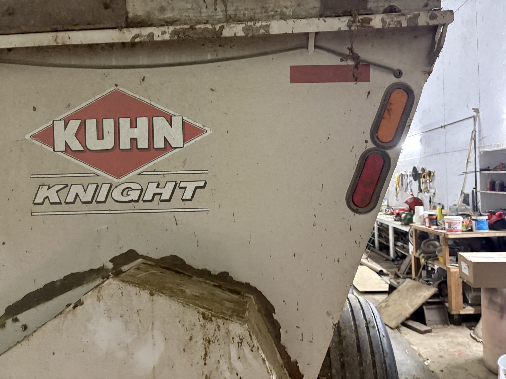 Kuhn Knight 8132 Image 16