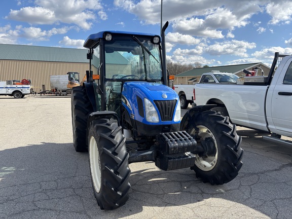 Used 2007 New Holland TN75SA Utility Tractors at Koenig Equipment in Lebanon, OH - Photo1