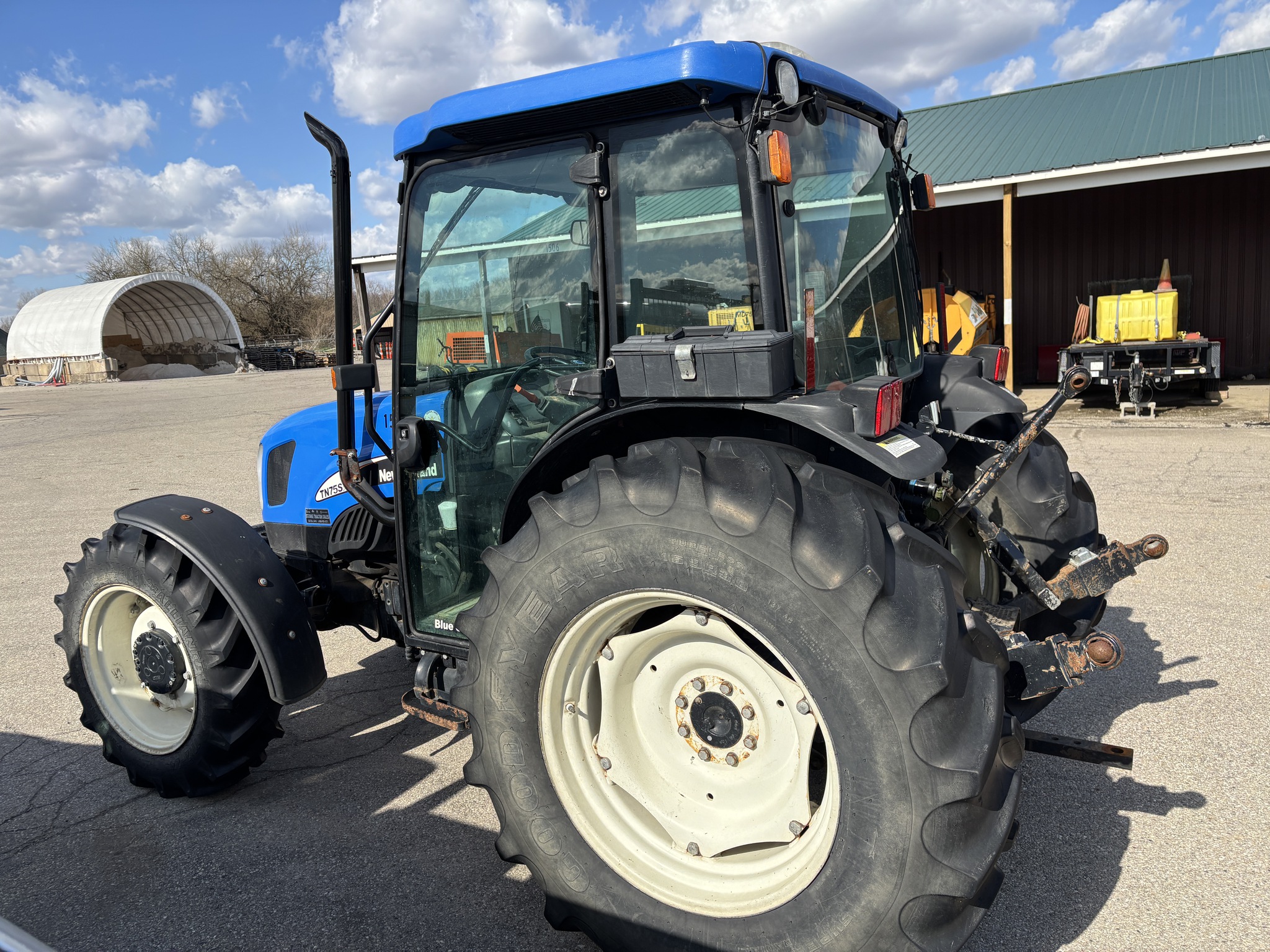 Used 2007 New Holland TN75SA Utility Tractors at Koenig Equipment in Lebanon, OH - PhotoXL16