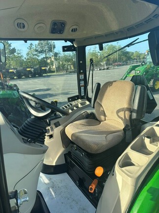 2025 John Deere 3046R-5