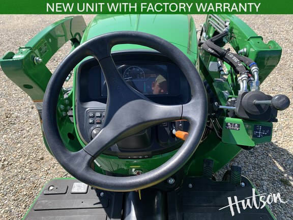 Photo of 2024 John Deere 3038E