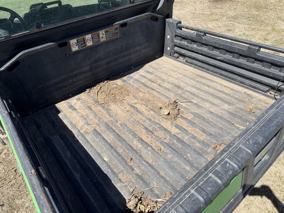 2023 John Deere XUV 835M - Photo16