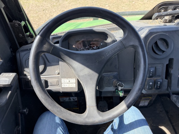 2023 John Deere XUV 835M - Photo22