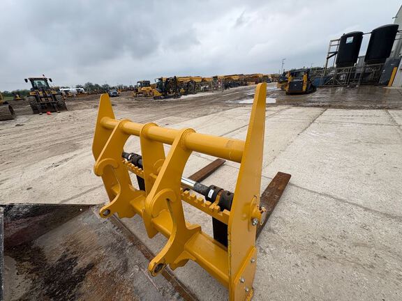 2026 John Deere 624FORKS60
