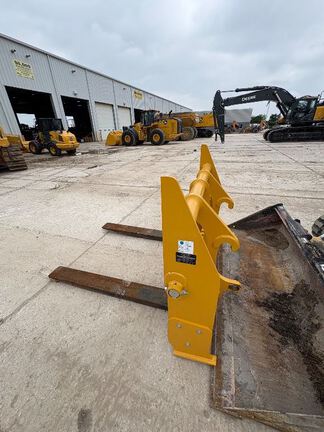 2026 John Deere 624FORKS60