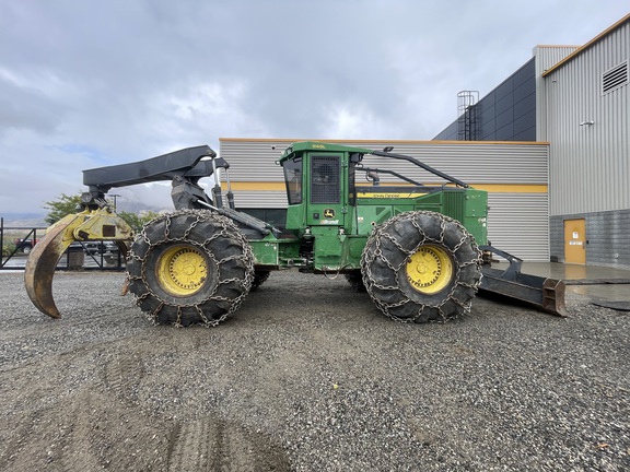2016 John Deere 848L