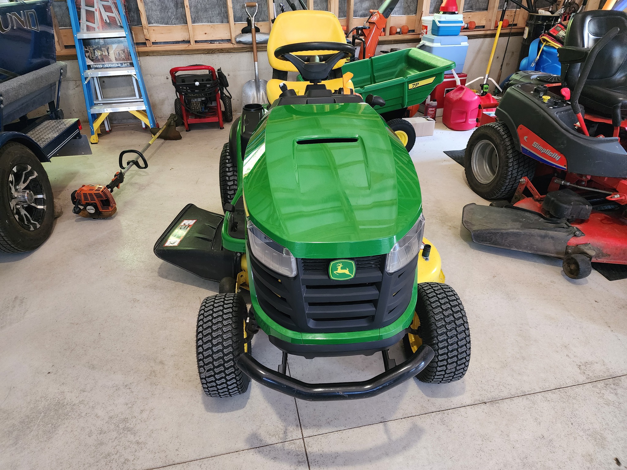 John Deere S130 Image 1