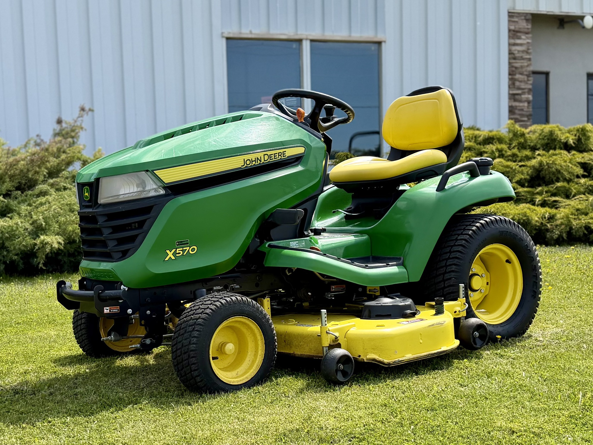 2021 John Deere X570 Image 1