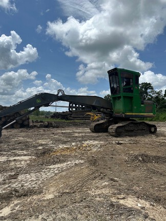 Photo of a  John Deere 2156G