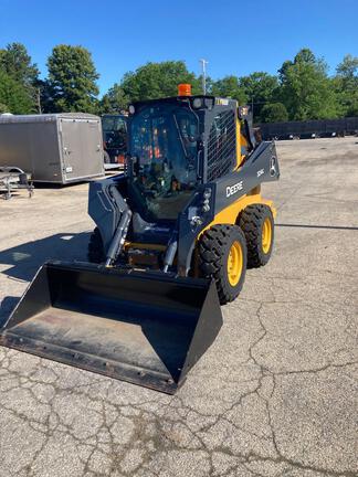 Photo of a 2024 John Deere 324G
