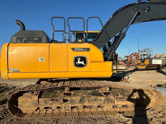 Photo of a 2023 John Deere 210GLC