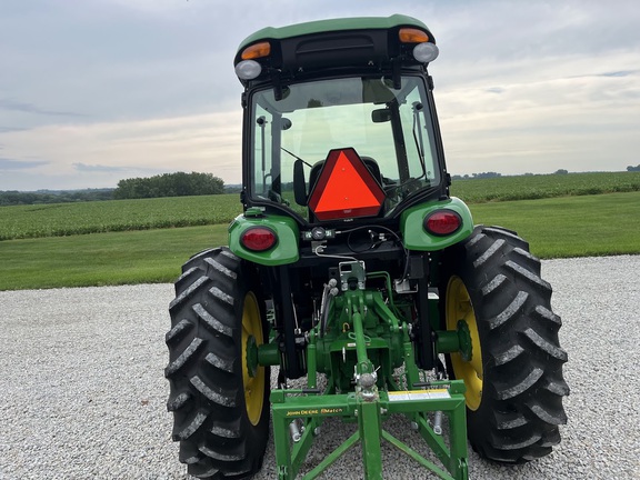 2019 John Deere 4052R - Photo5