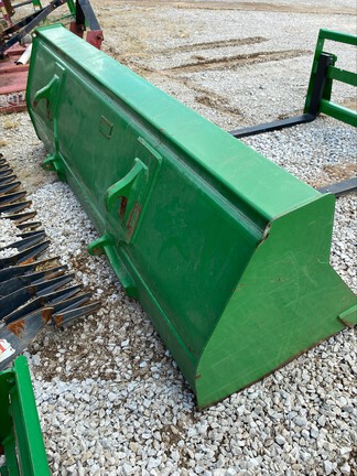 2022 John Deere 84 IN Global Bucket