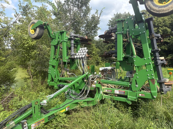 Photo of 2014 John Deere 2510H