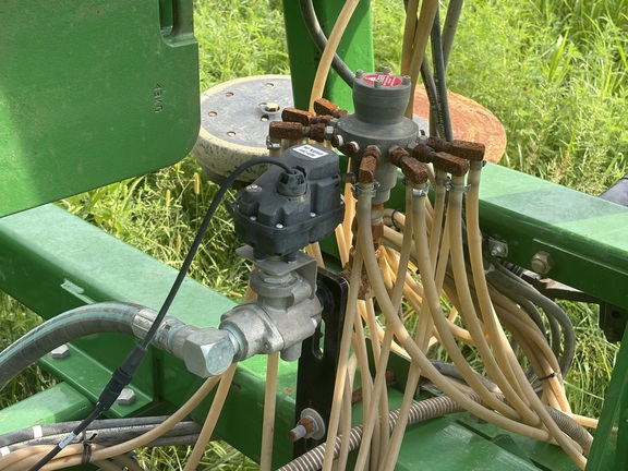 Photo of 2014 John Deere 2510H