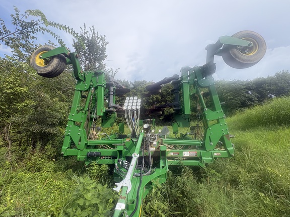 Photo of 2014 John Deere 2510H