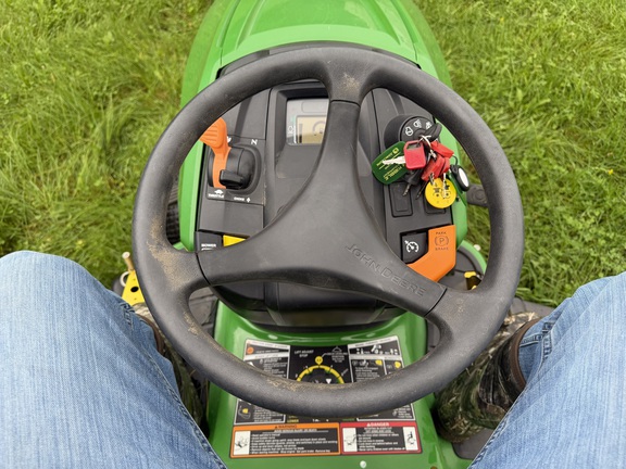 2022 John Deere X350 - Photo19