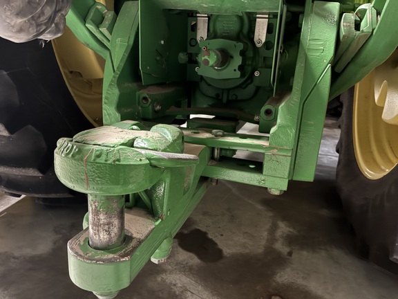 2010 John Deere 8295R (10th thumbnail)