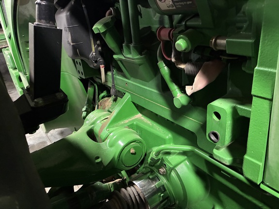 2010 John Deere 8295R (11th thumbnail)