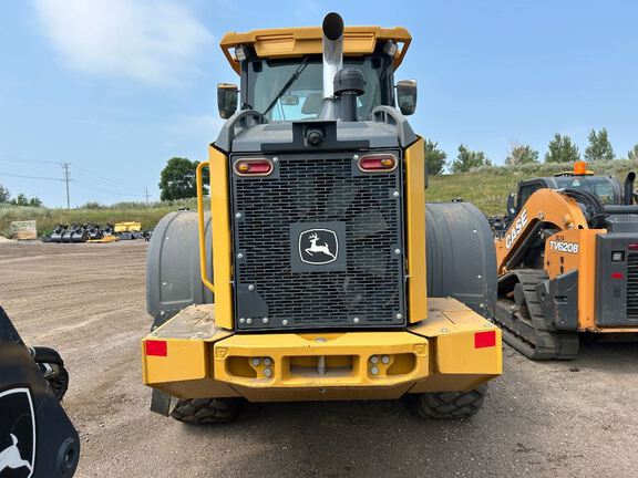 2023 John Deere 544P