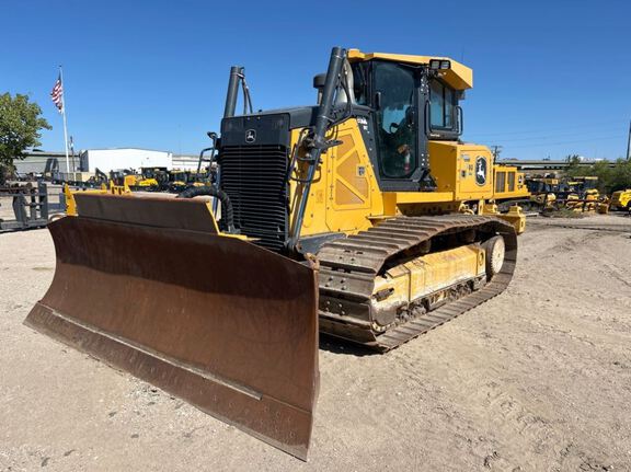 Photo of 2021 John Deere 850L